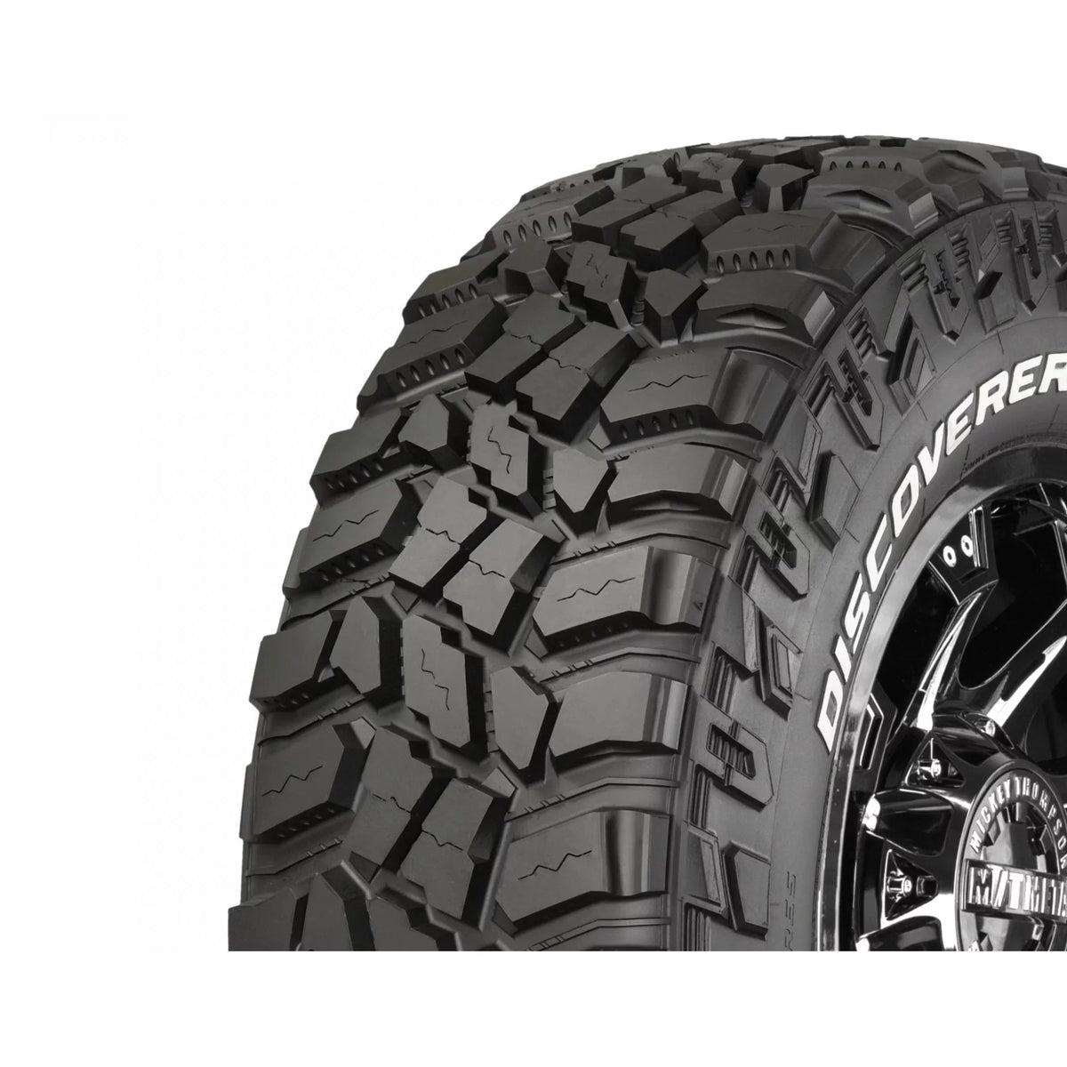 Cooper Disenclosureer  Pro All-Season /70R17 121Q Tire