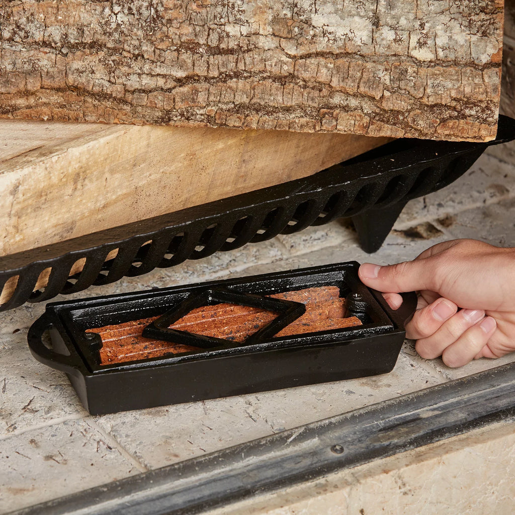 UniFlame -1137 Cast Iron Firestarter