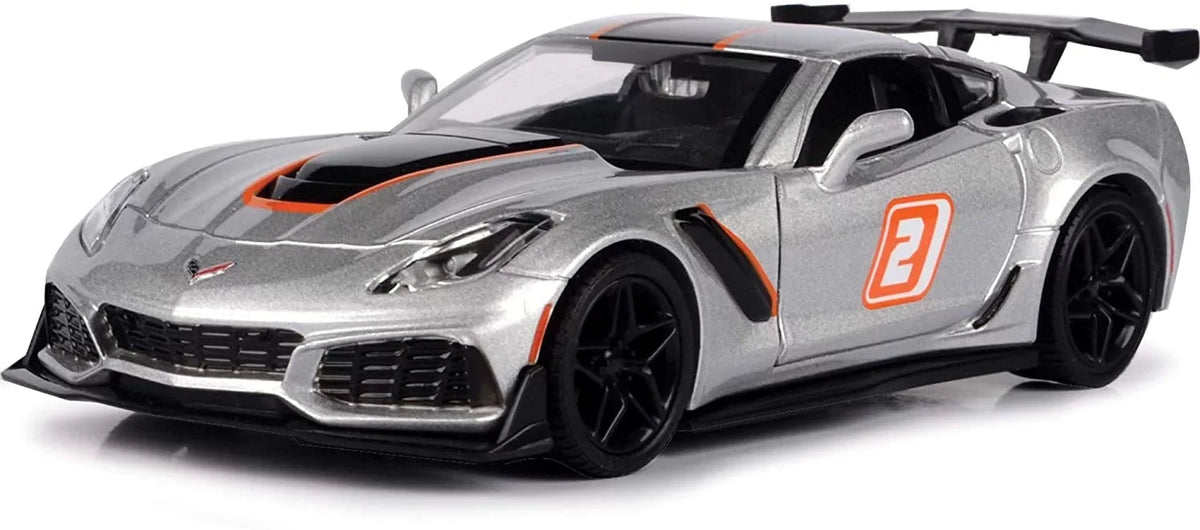 2019 Chevy Corvette  #2, Silver - Motor Max 73785SV - 1/24 scale Diecast Model Toy Car