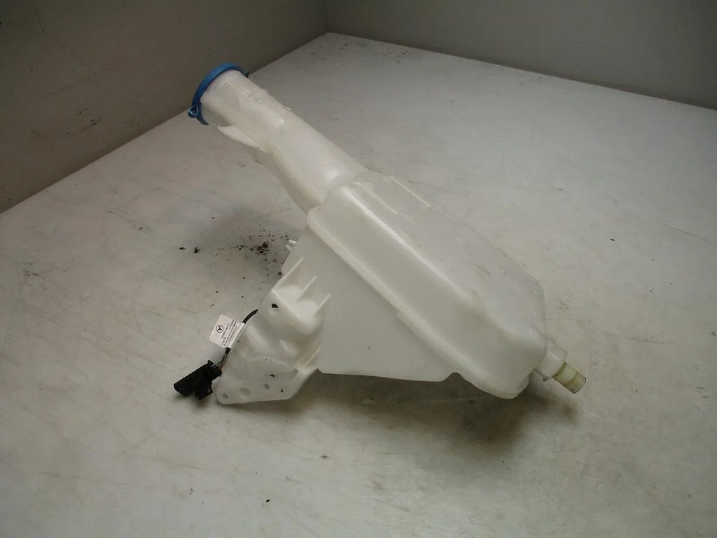 Pre-Owned 2023 Mercedes Sprinter Windshield Washer Fluid Bottle  (Good)