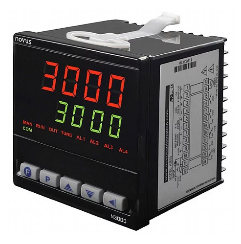 8300200130N3000  Process controller, 4 relays, 1/4