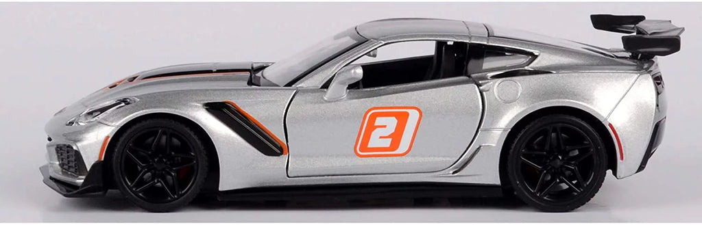 2019 Chevy Corvette  #2, Silver - Motor Max 73785SV - 1/24 scale Diecast Model Toy Car