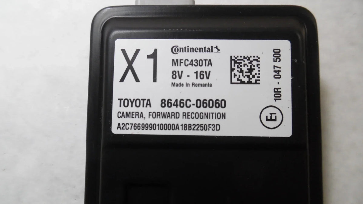 Pre-Owned 2019 Toyota Camry Front View Lane Departure Warning Camera 8646C-06060  (Good)
