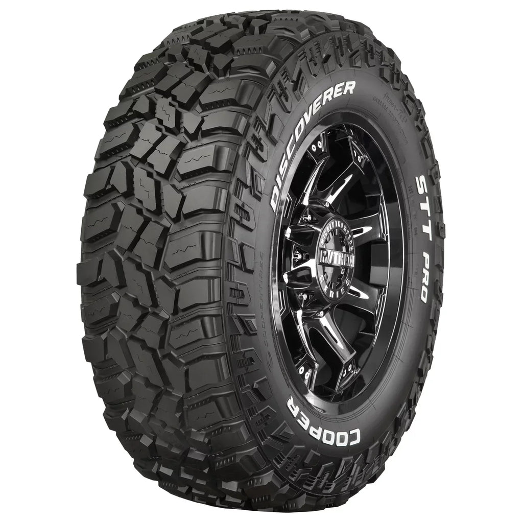 Cooper Disenclosureer  Pro All-Season /70R17 121Q Tire