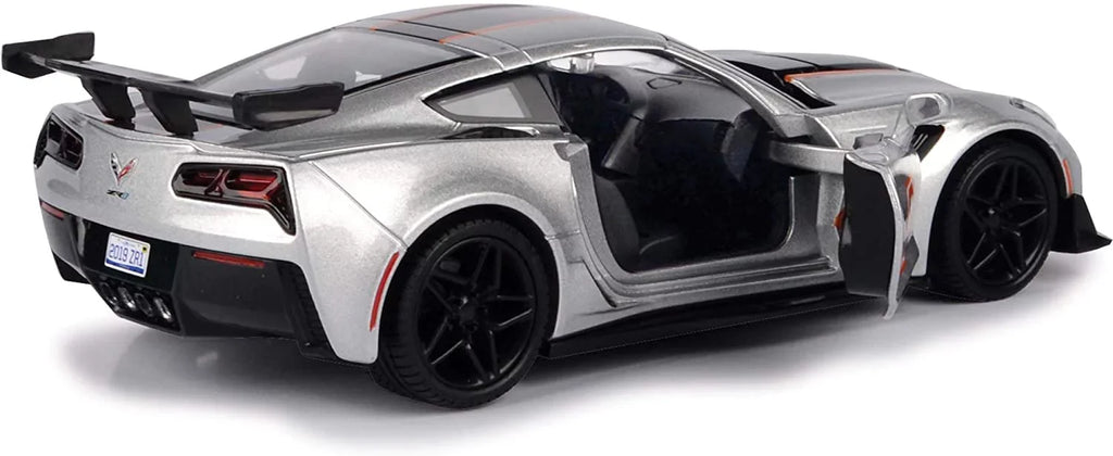 2019 Chevy Corvette  #2, Silver - Motor Max 73785SV - 1/24 scale Diecast Model Toy Car
