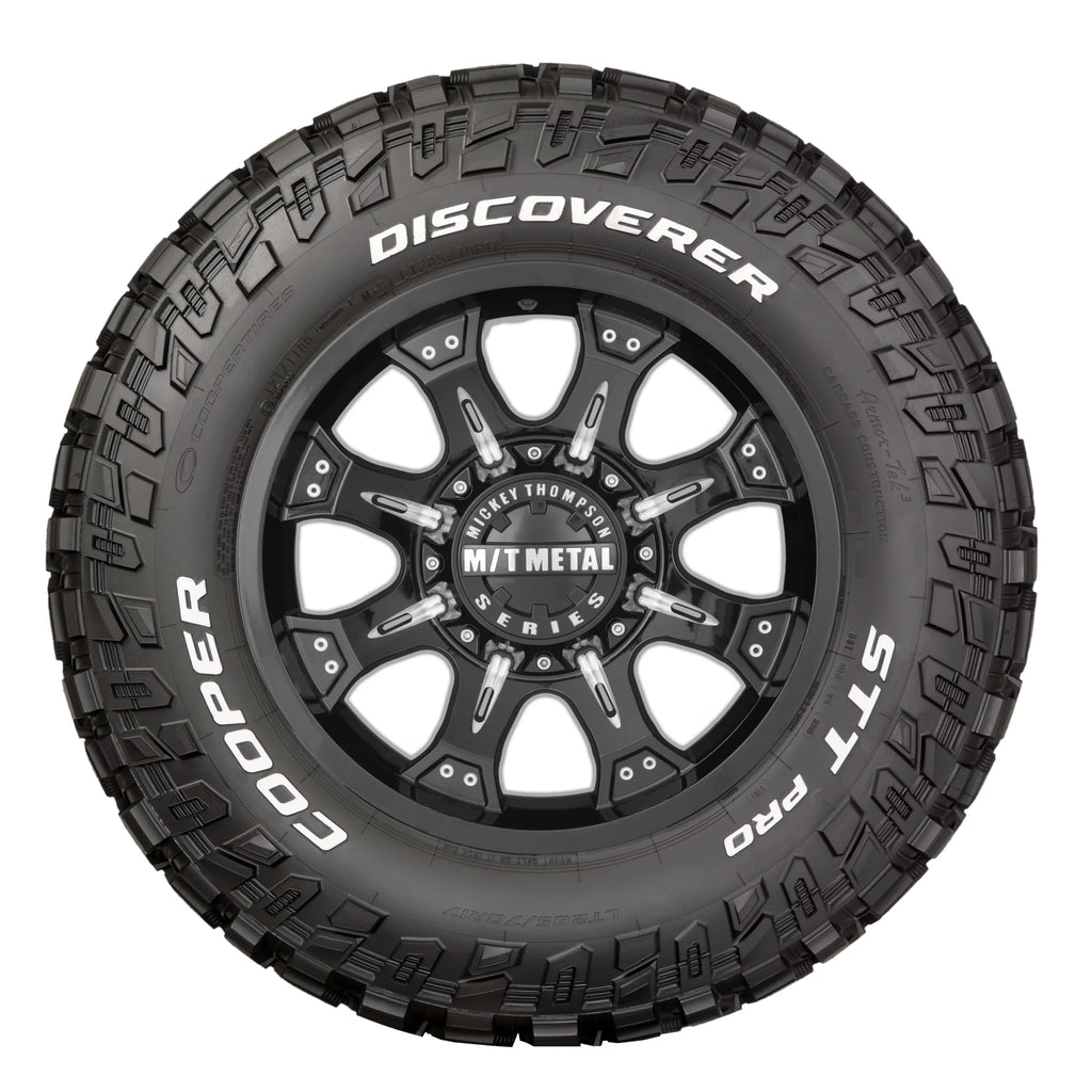 Cooper Disenclosureer  Pro All-Season /70R17 121Q Tire