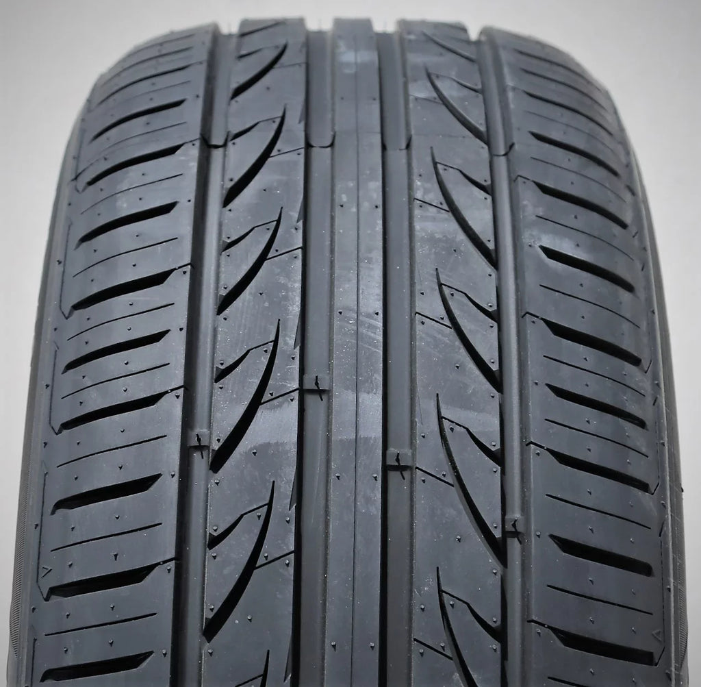Landgolden  255/40ZR19 255/40R19 100W  / High Performance Tire Fits: 2014 Ford Mustang , 2015 Ford Mustang EcoBoost Premium