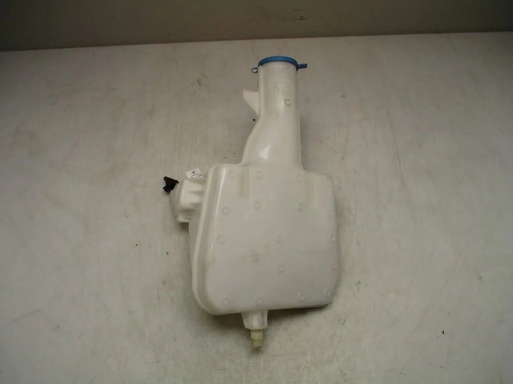 Pre-Owned 2023 Mercedes Sprinter Windshield Washer Fluid Bottle  (Good)