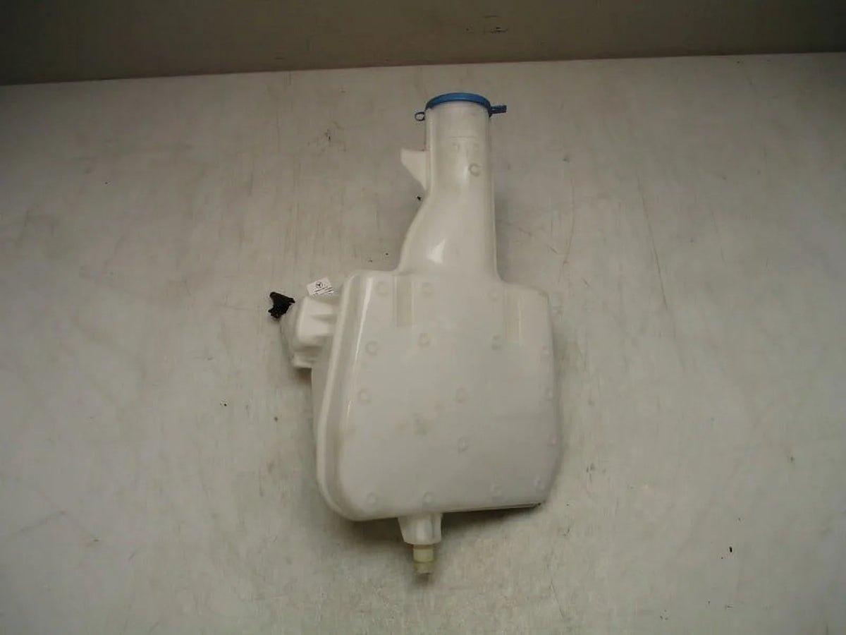 Pre-Owned 2023 Mercedes Sprinter Windshield Washer Fluid Bottle  (Good)