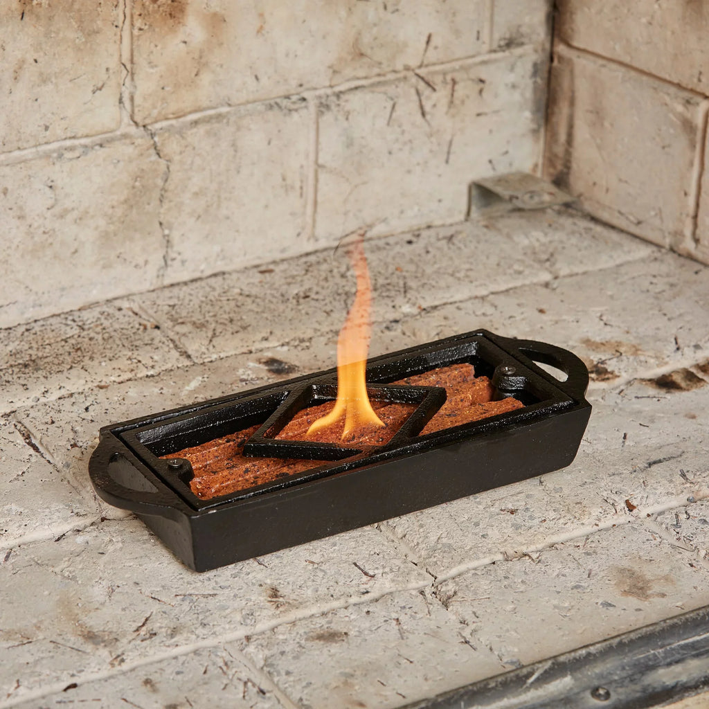UniFlame -1137 Cast Iron Firestarter